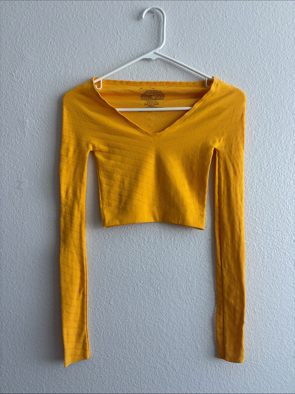 Free People Movement Yellow V‑Neck Long Sleeve Crop Top